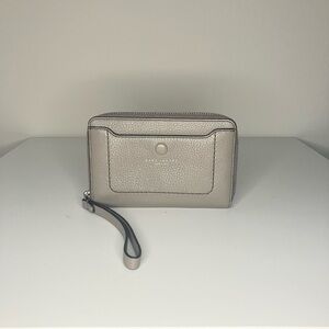 Marc Jacobs Empire City Leather Zip-Around Wristlet Wallet in Grey